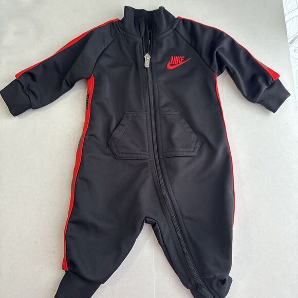 Nike Baby Boy Piece Tracksuit Coverall ~ Black Red, 3 month Infant Full Zip - Picture 2 of 8